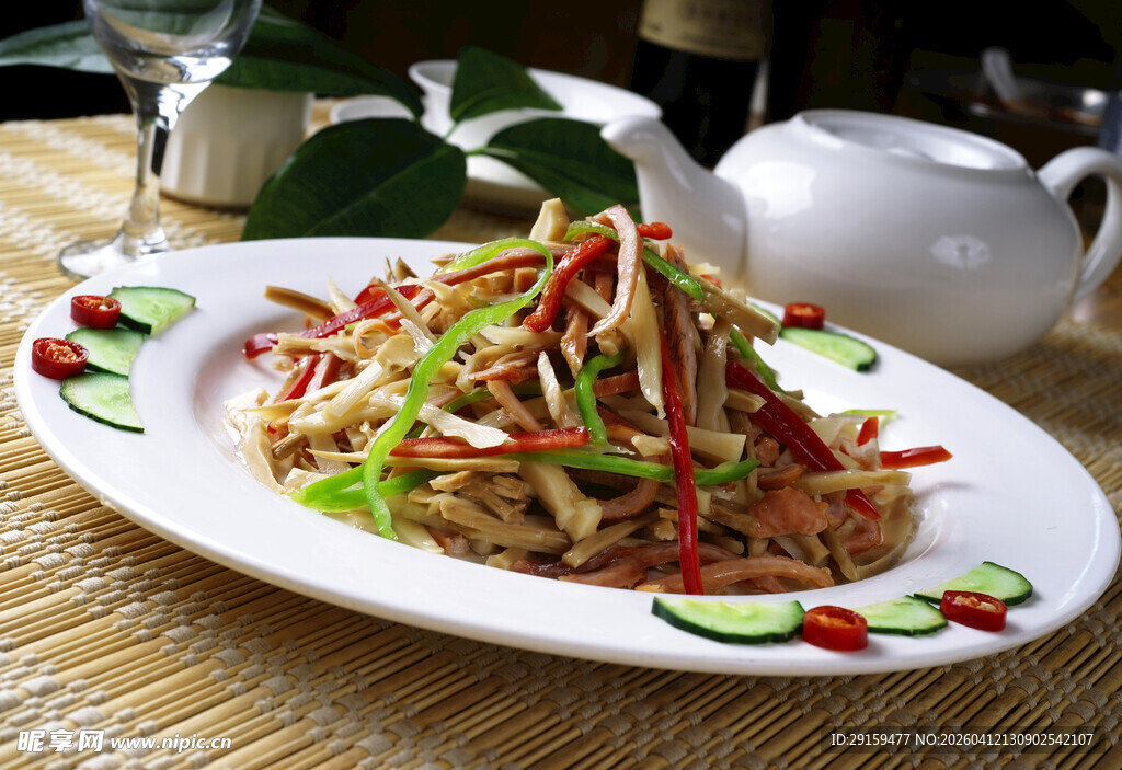 凉拌三丝美味摆盘