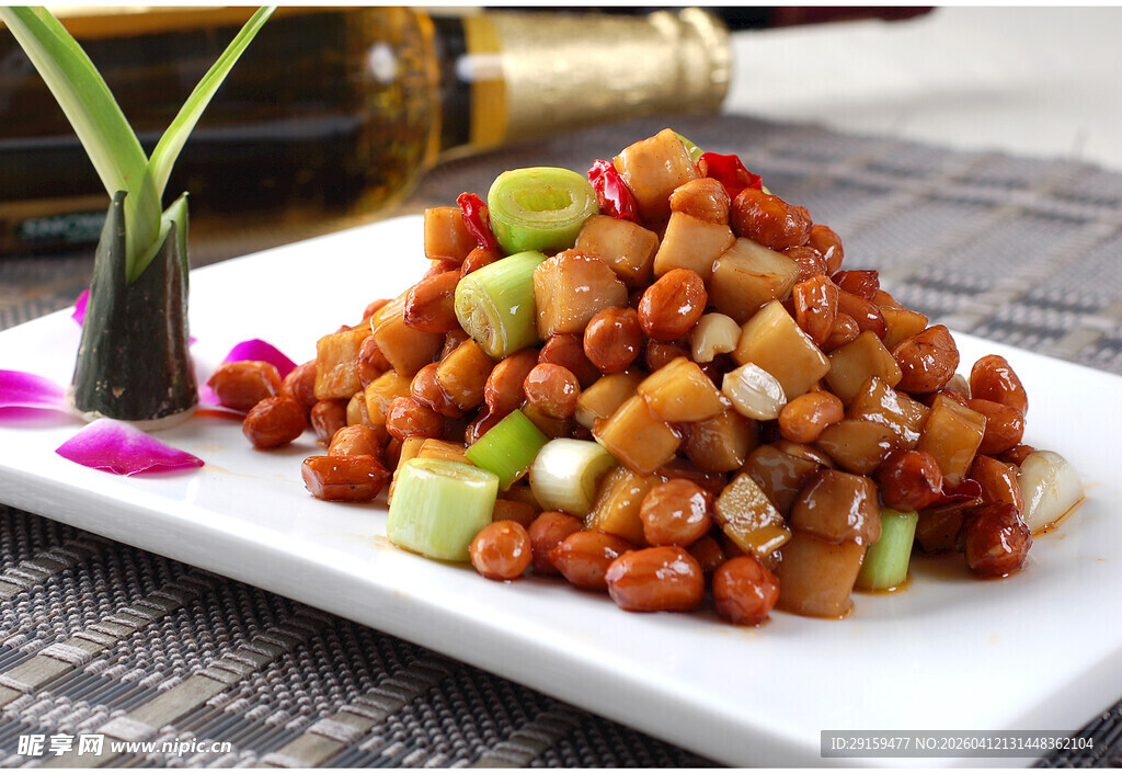 美味果仁蔬菜小炒