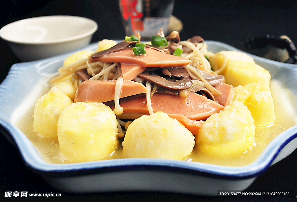 土豆蒸肉卷美味诱人