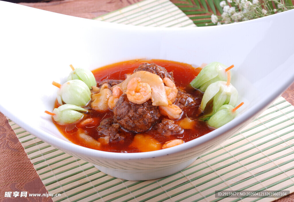 虾仁肉丸蔬菜汤