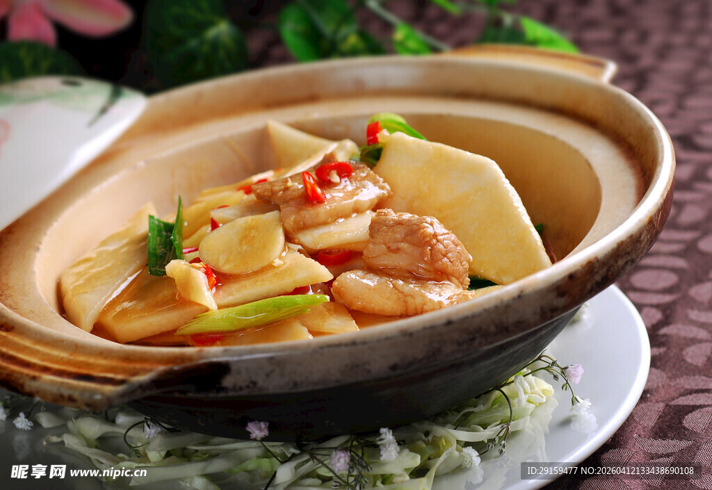 砂锅美味豆腐海鲜煲