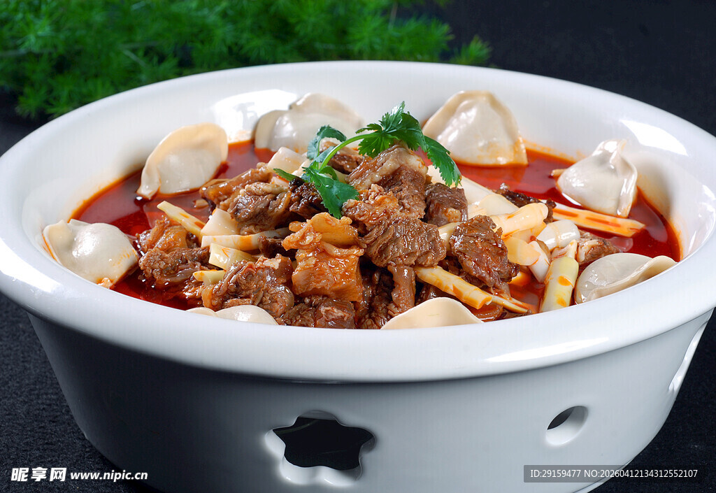 美味砂锅牛腩