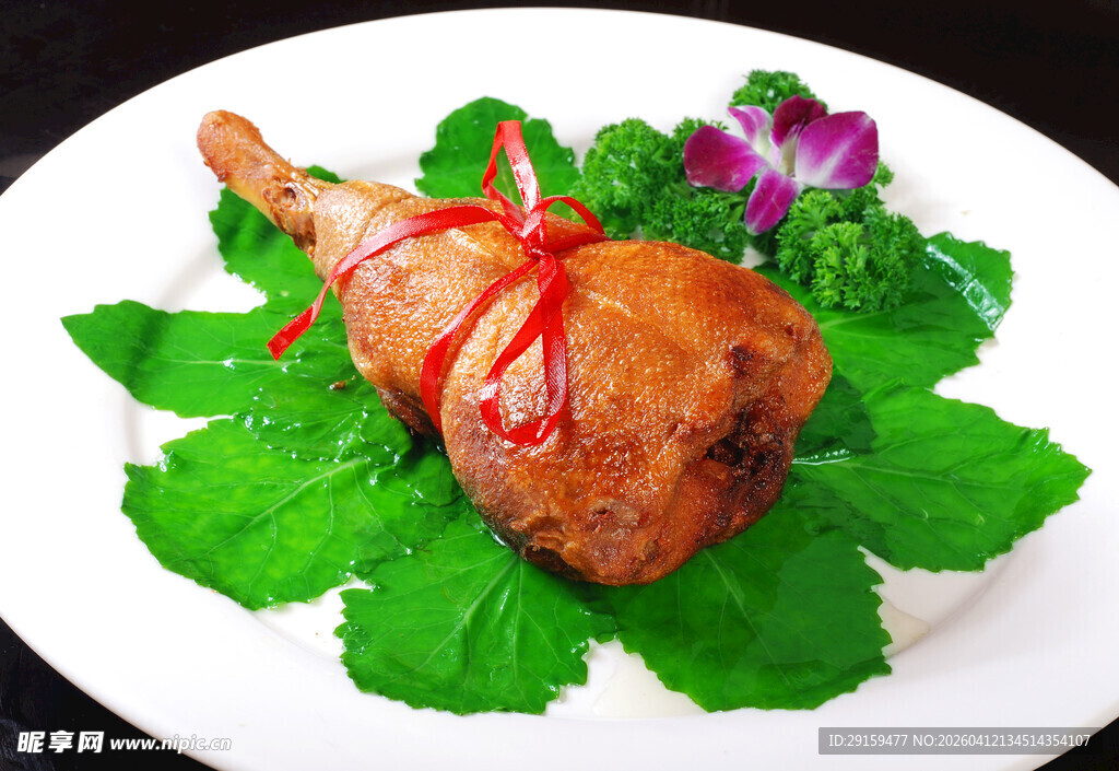 美味卤鸡腿摆盘精致