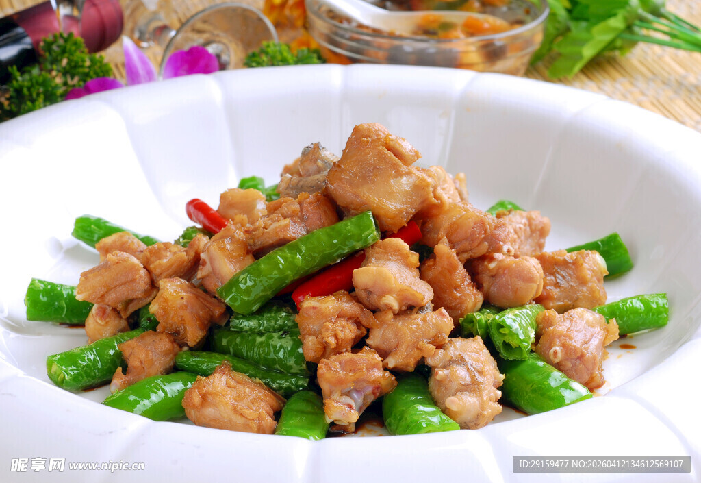 青椒炒鸡丁