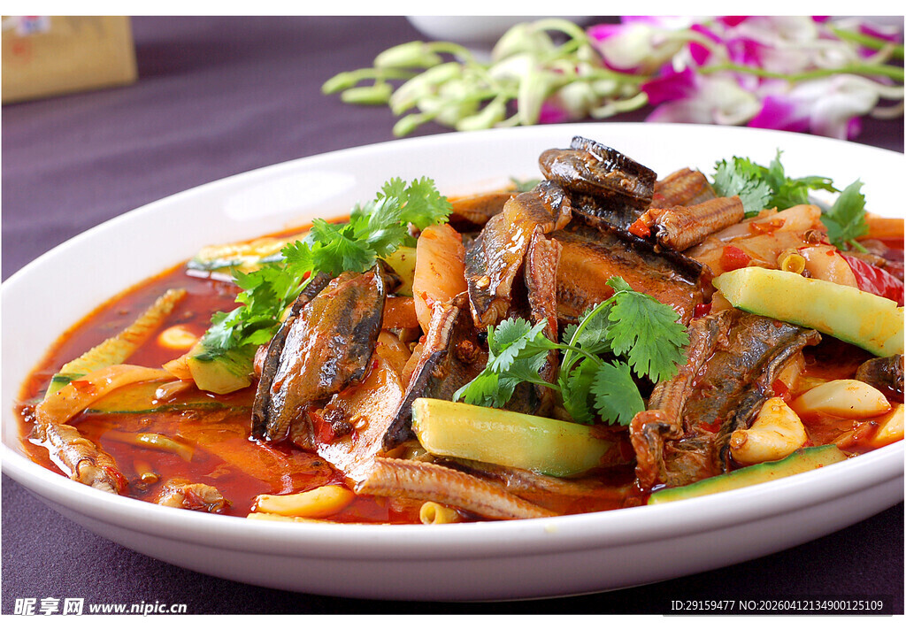 香辣美味红烧鳝鱼菜肴