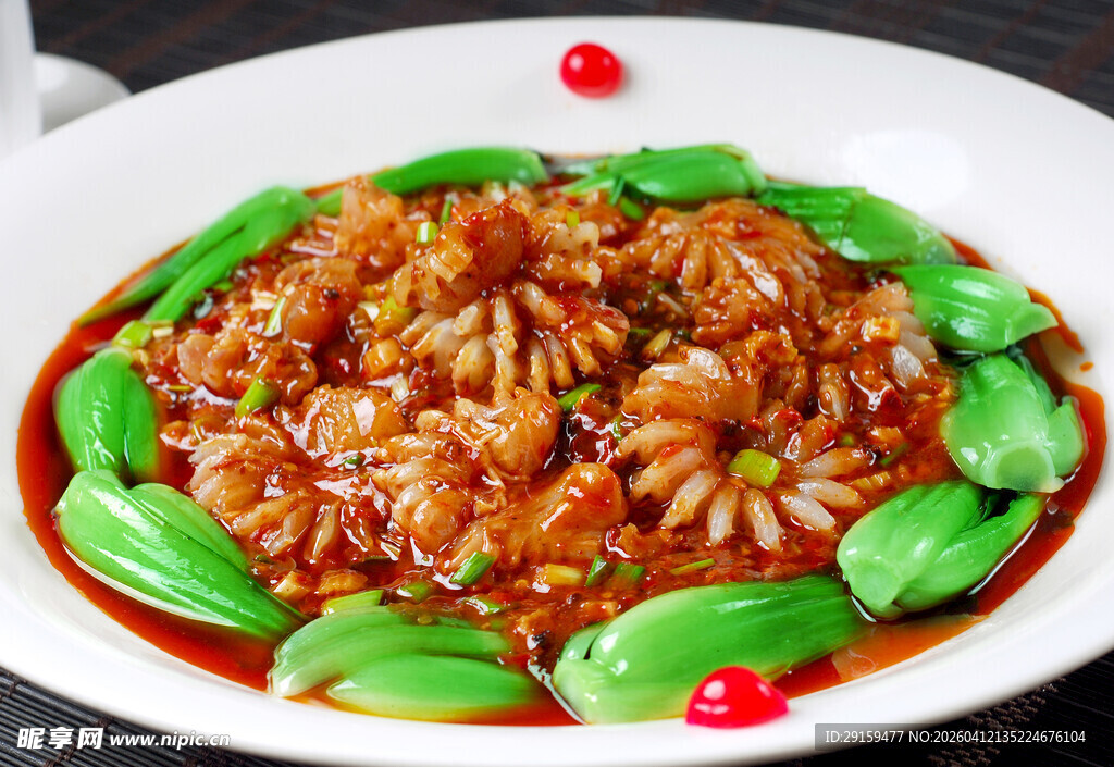 红烧鱿鱼配青菜