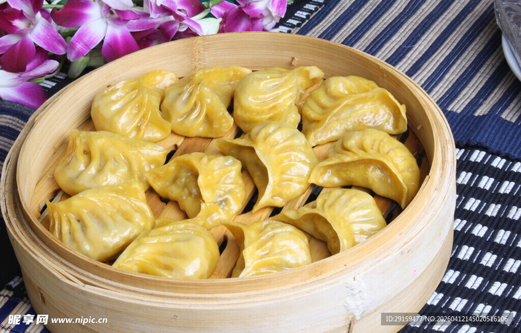 竹制蒸笼里的美味烧麦