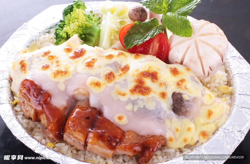 芝士烤肉盖饭