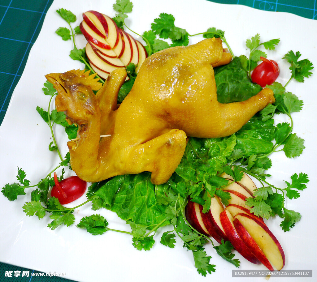 美味卤鸡摆盘精致诱人