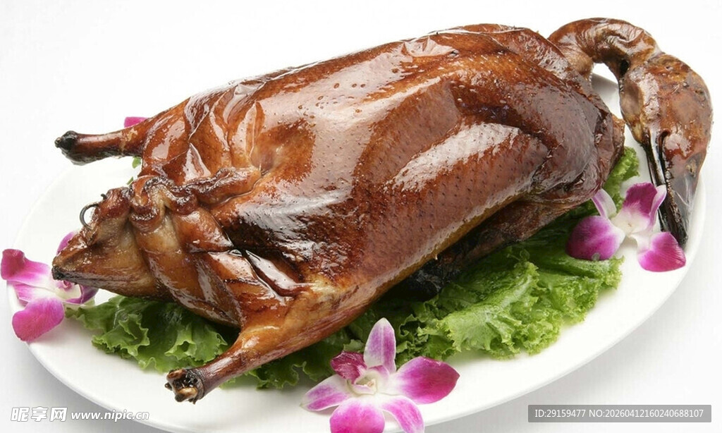 美味烤鸭摆盘精致