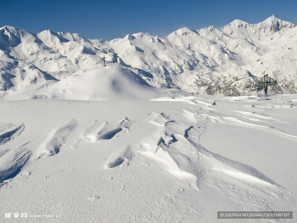 雪山壮丽雪景