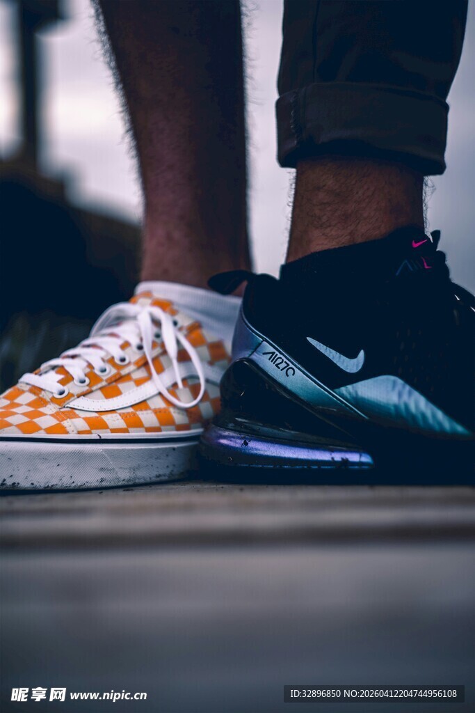 潮流运动鞋特写