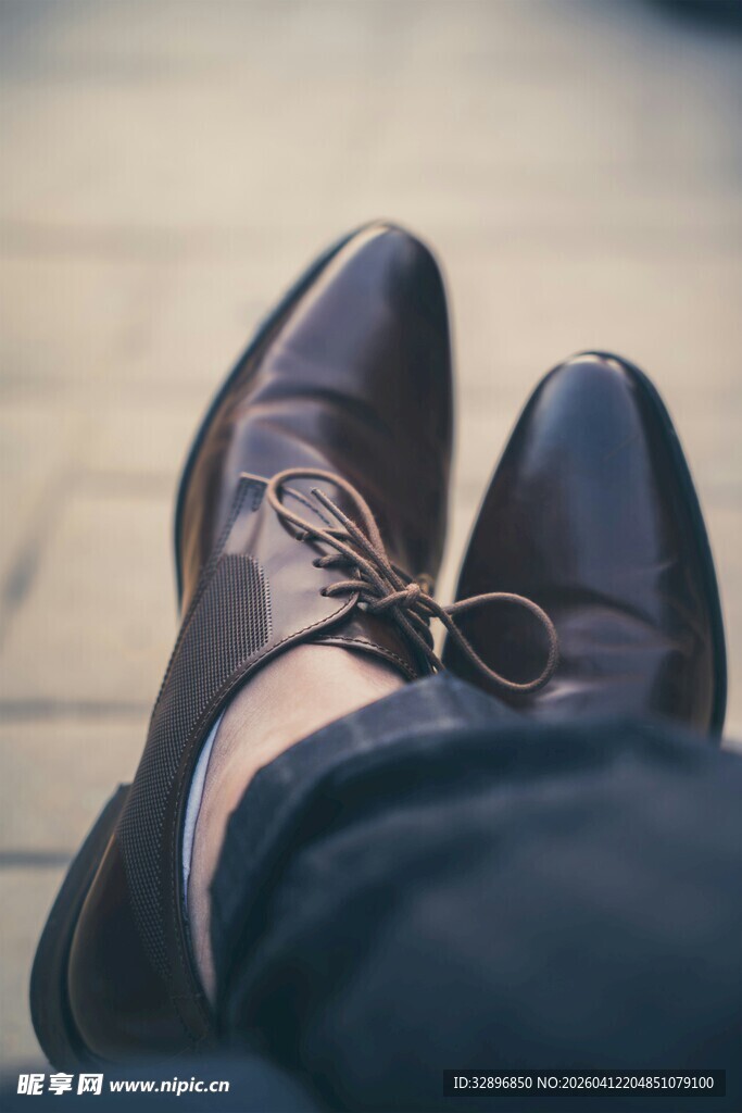 男士皮鞋特写