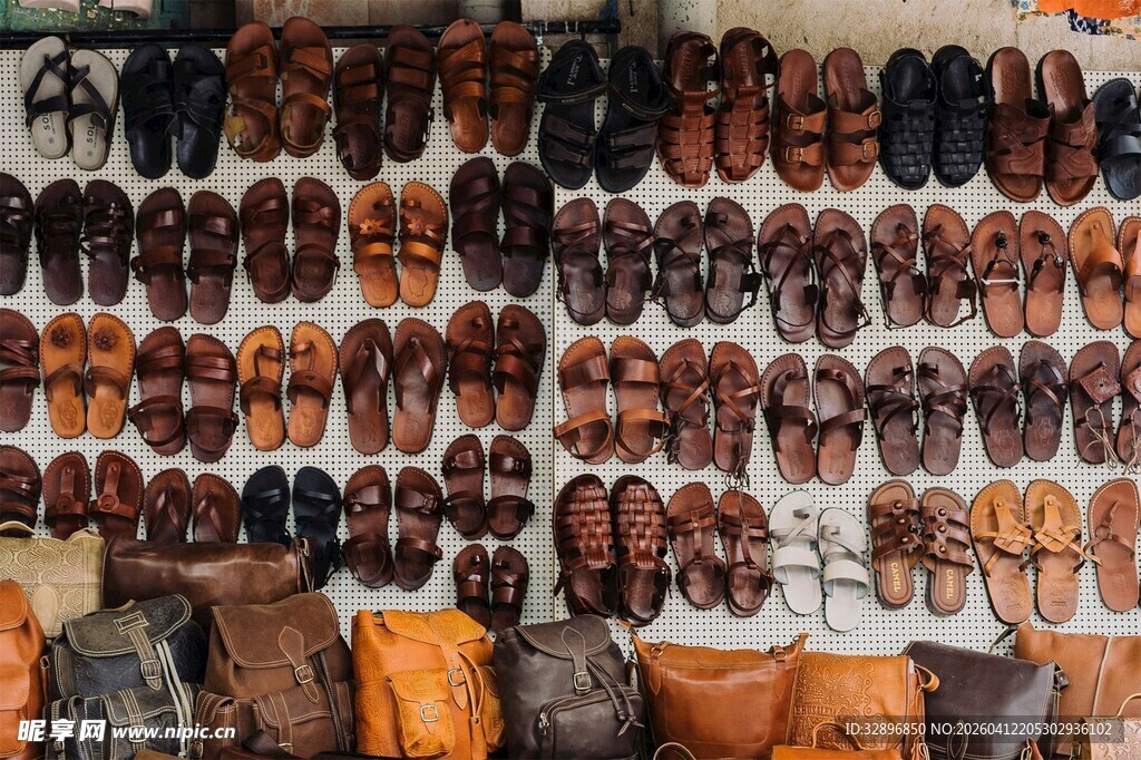 多样皮鞋皮具展示