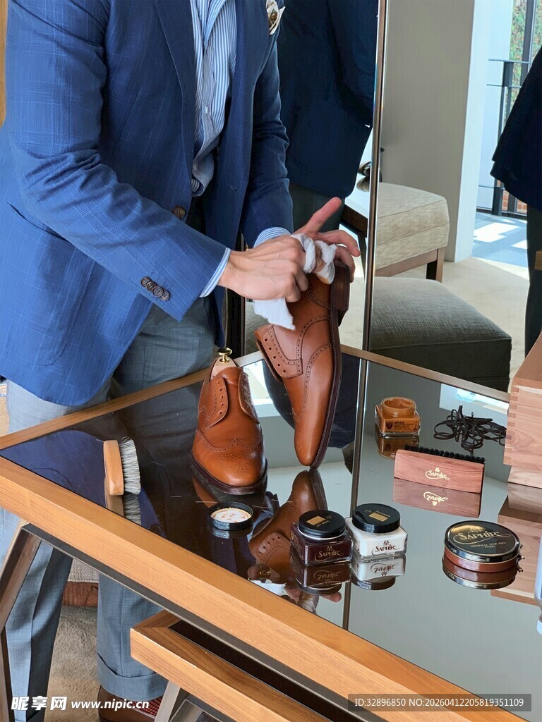 男士挑选皮具