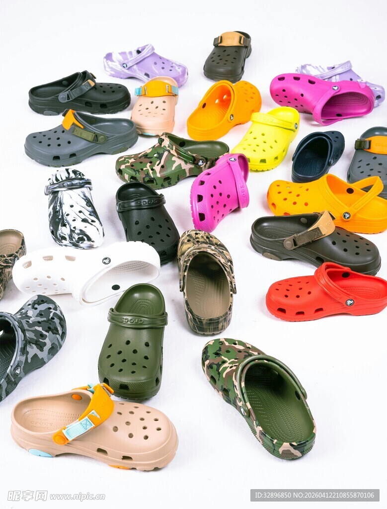 多彩洞洞鞋展示