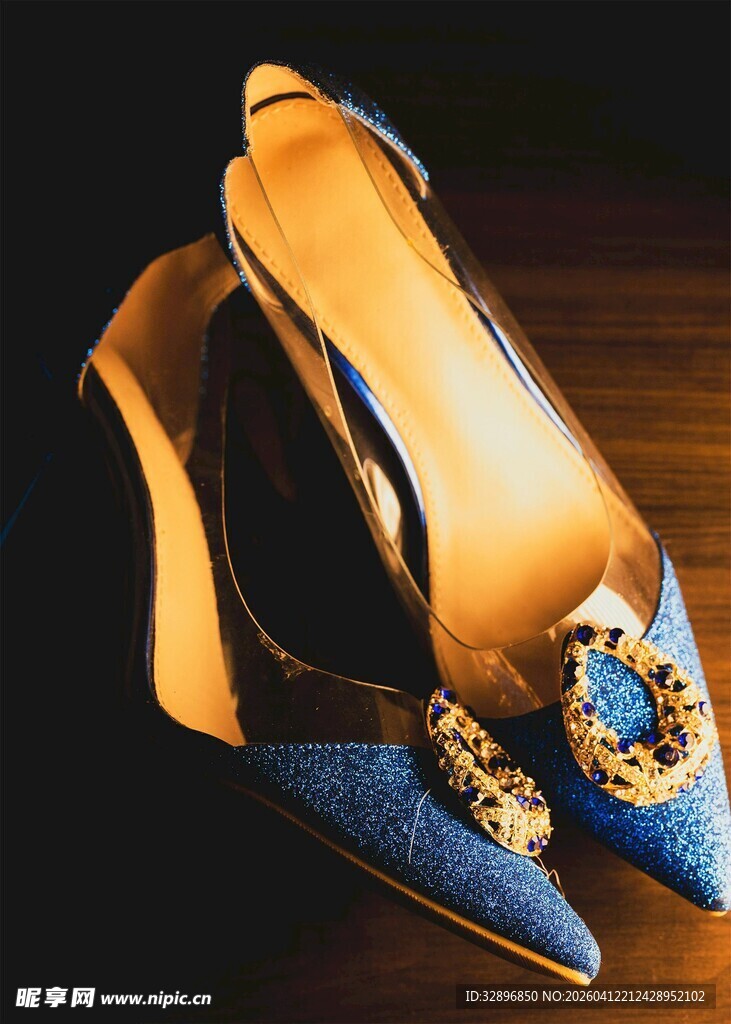 华丽蓝黄拼色高跟女鞋