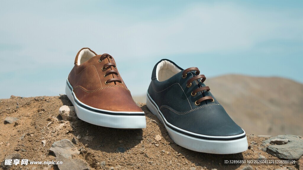 户外时尚休闲鞋展示