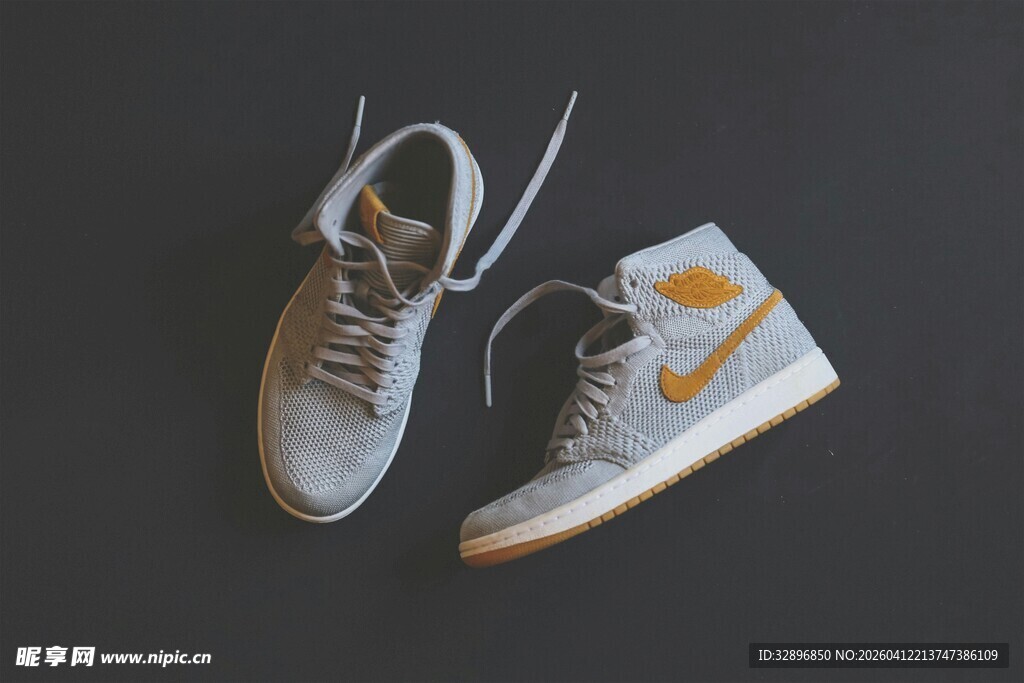 时尚运动鞋展示