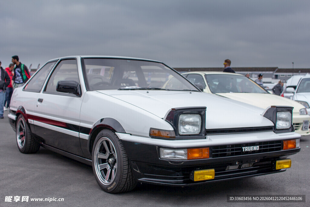 经典AE86汽车展示