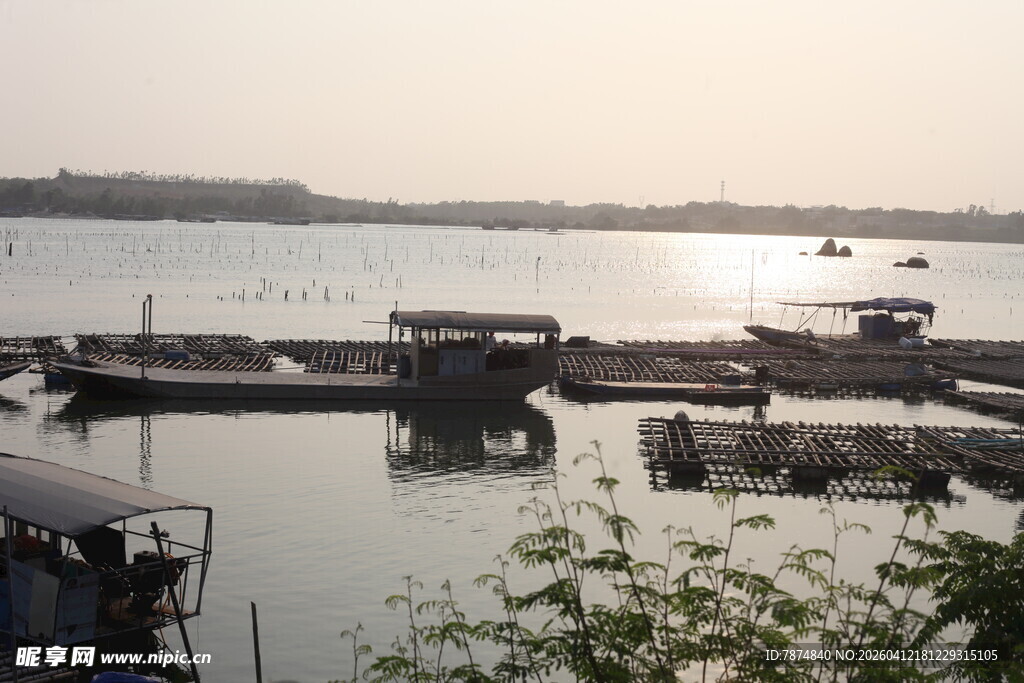 湛江湖畔码头静景