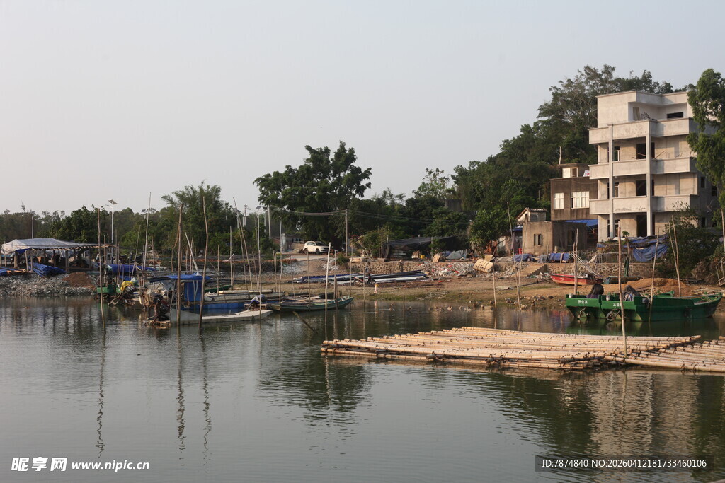 湛江河畔水乡景色