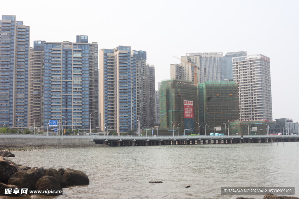 湛江海滨城市高楼景观