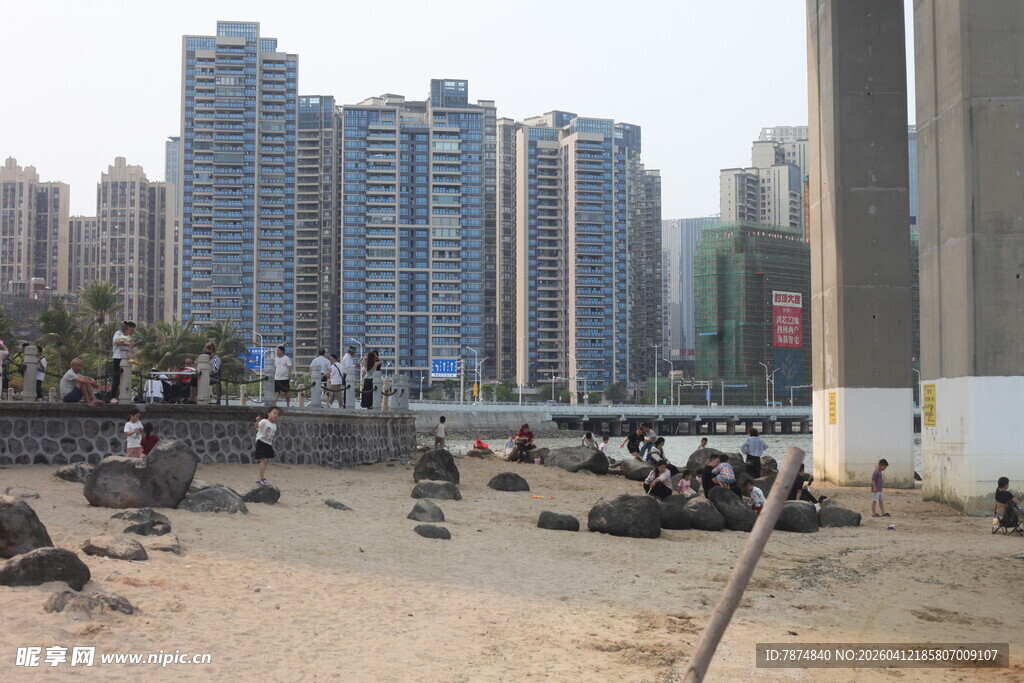 湛江城市工地现场景观