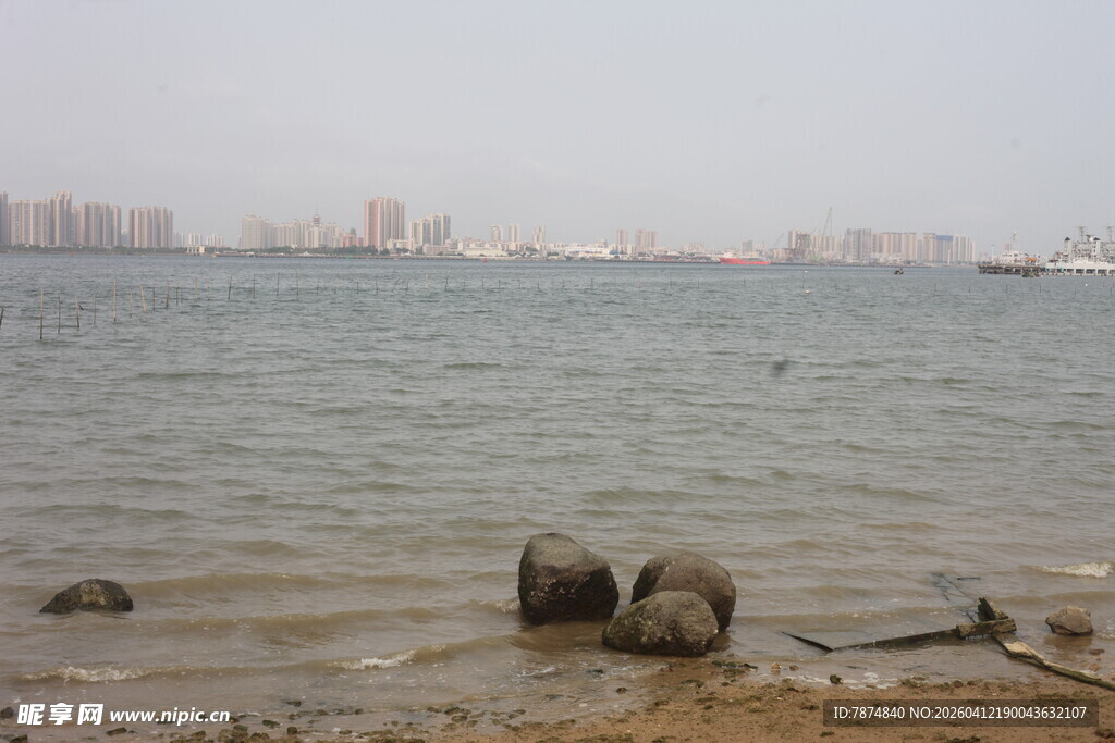 湛江海边岸滩景象