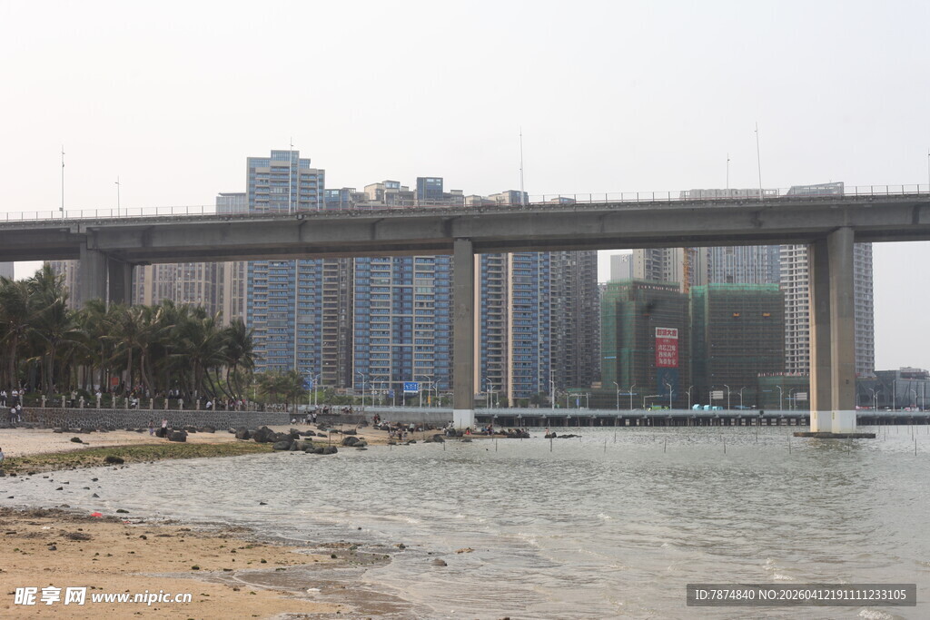 湛江城市河畔高架桥景观