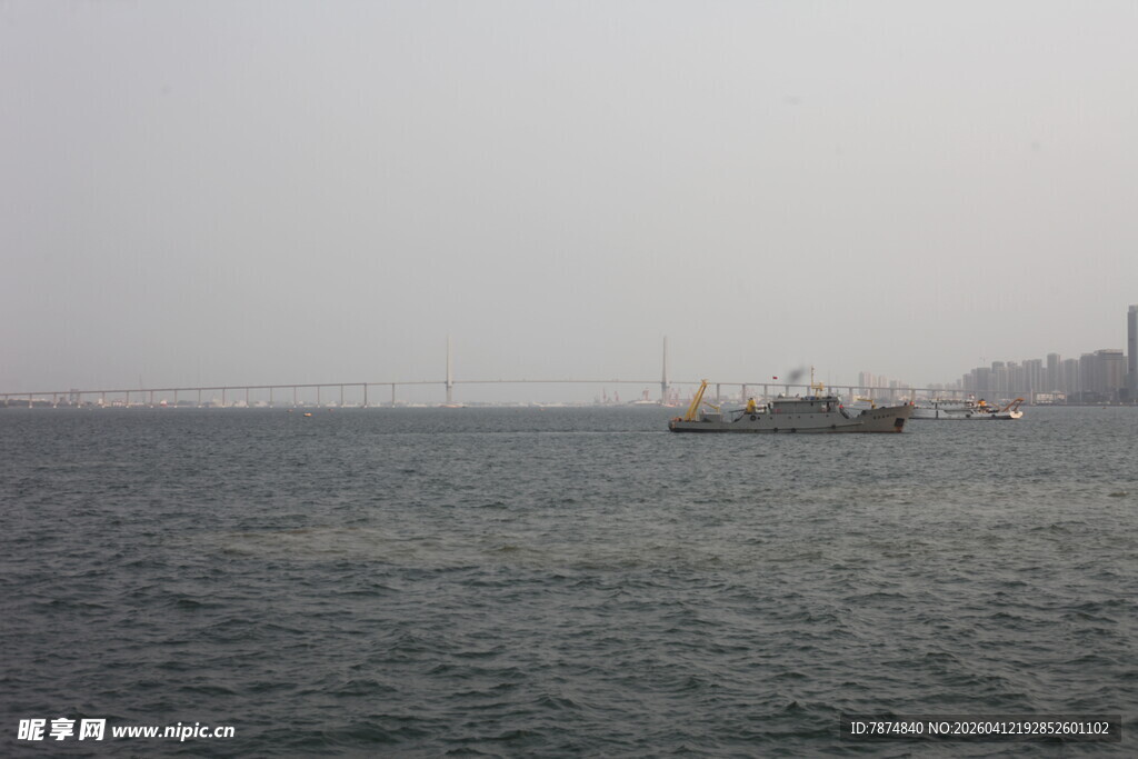 湛江海上船只景象
