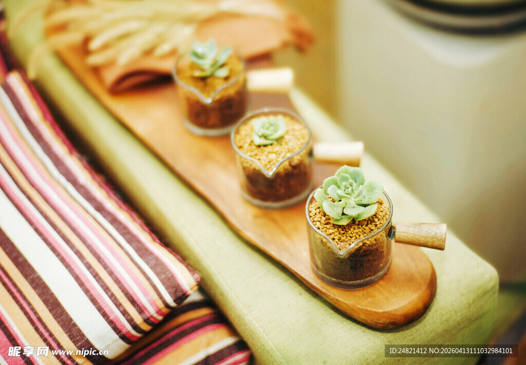 精致杯装美食摆盘展示