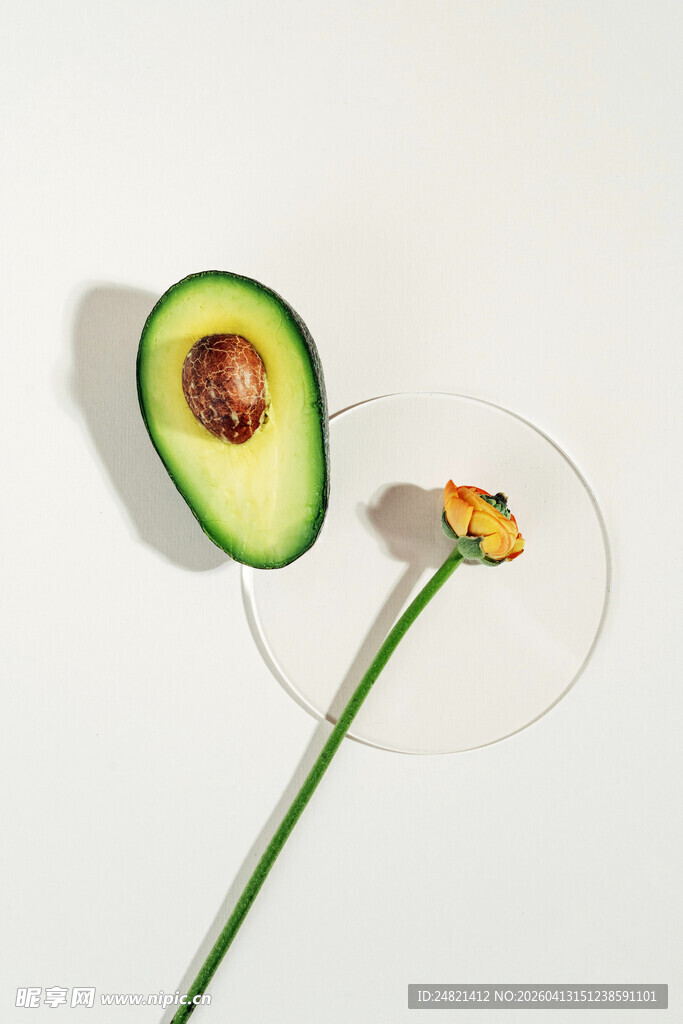 牛油果与花的清新组合