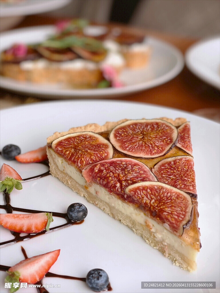 无花果草莓派甜点特写