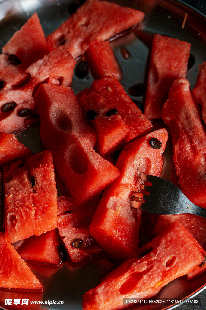 新鲜切块西瓜诱人呈现