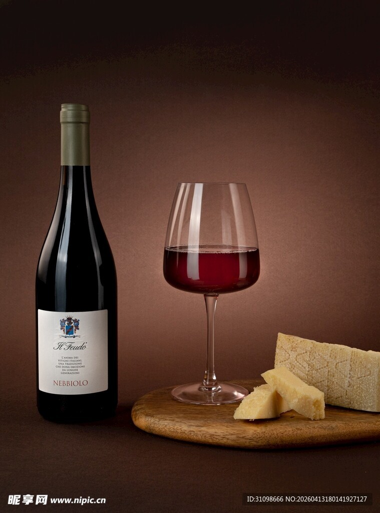 红酒与奶酪的惬意搭配