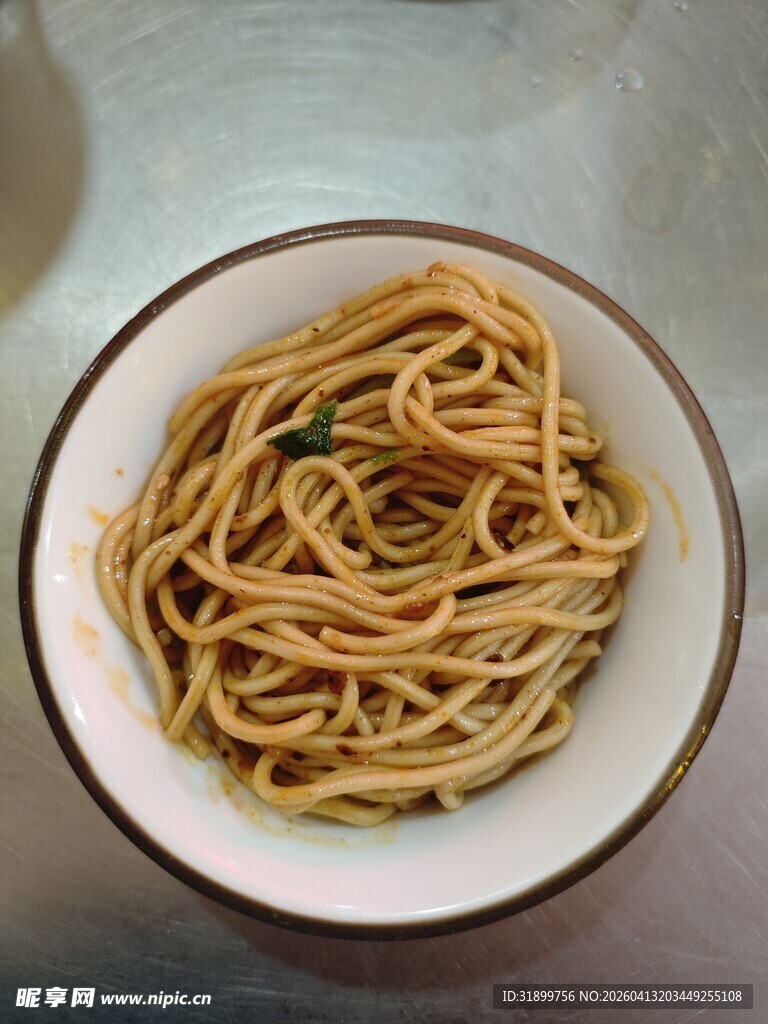 一碗美味家常拌面