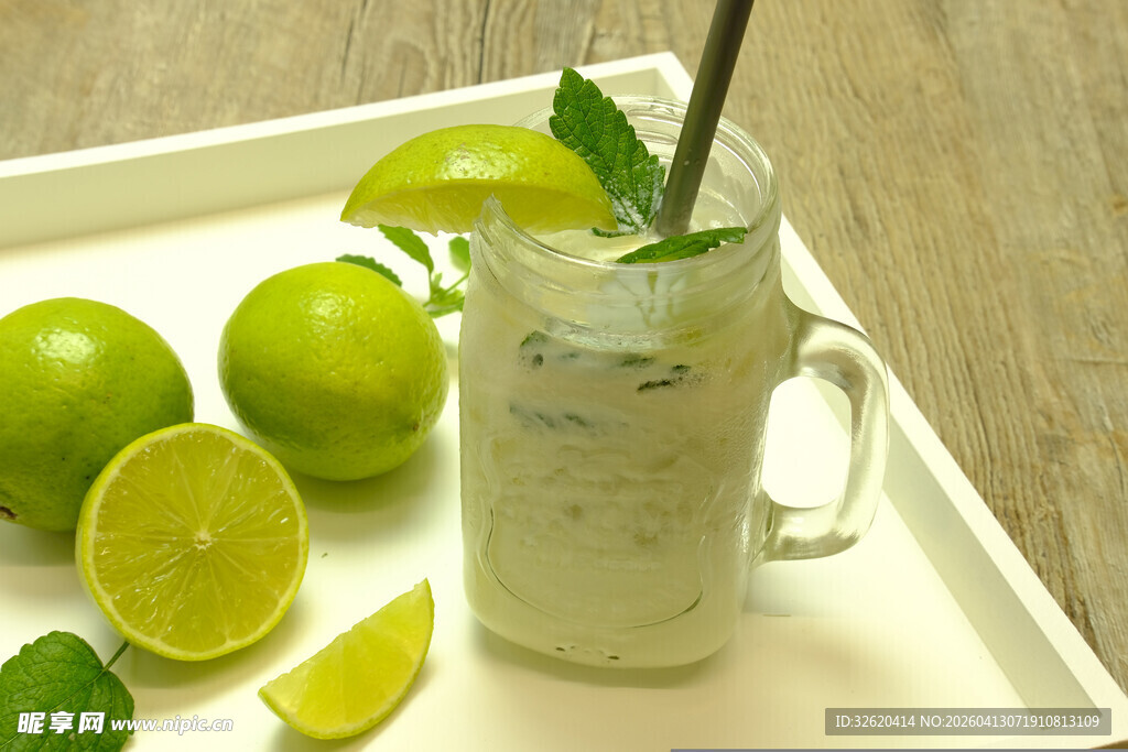 青柠薄荷冰饮