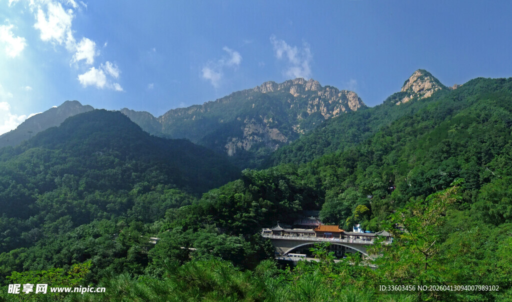山间景致