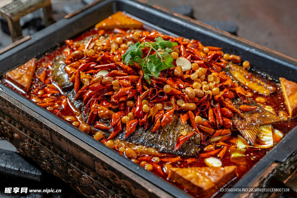 美味烤鱼特写美食画面