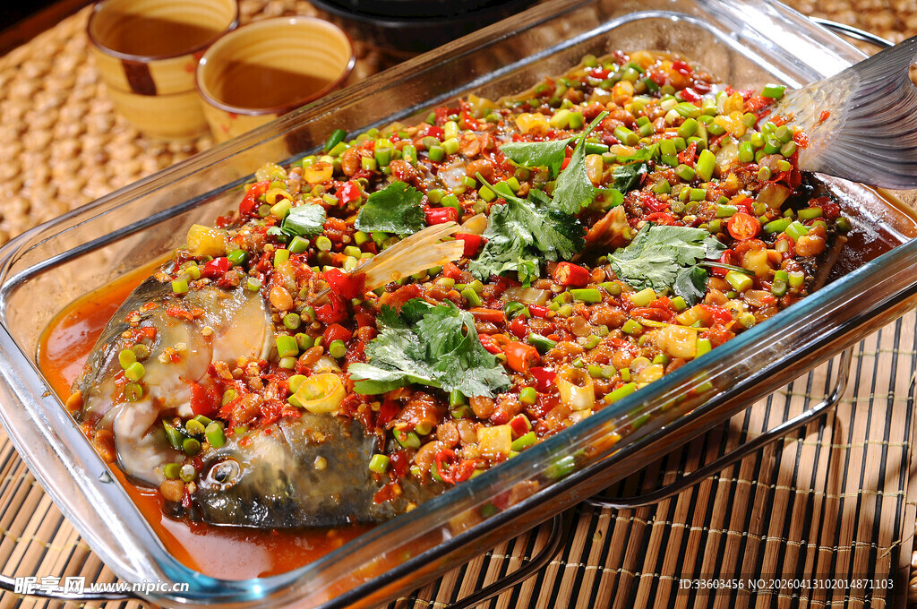 美味香辣烤鱼诱人呈现