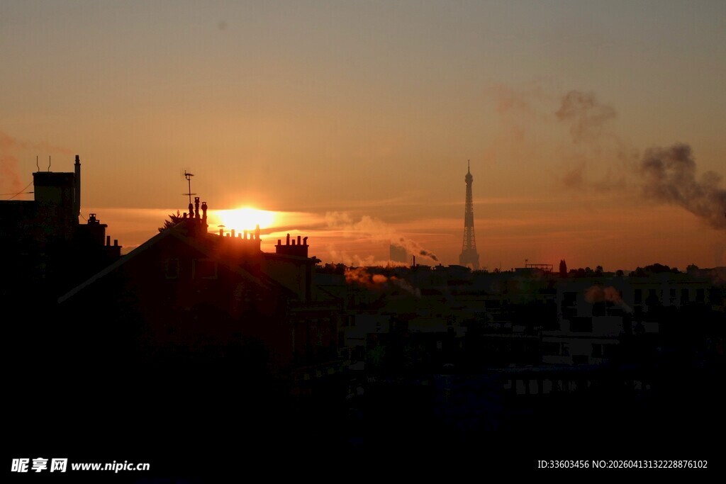 城市日落剪影