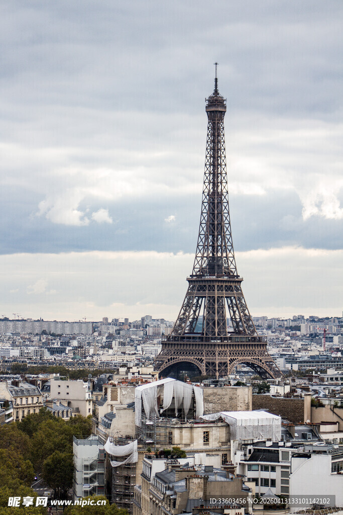 埃菲尔铁塔俯瞰巴黎美景