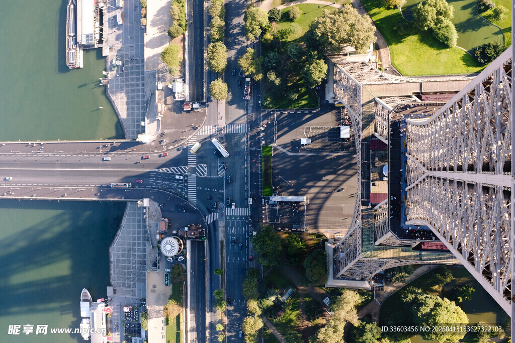 埃菲尔铁塔周边俯瞰景象