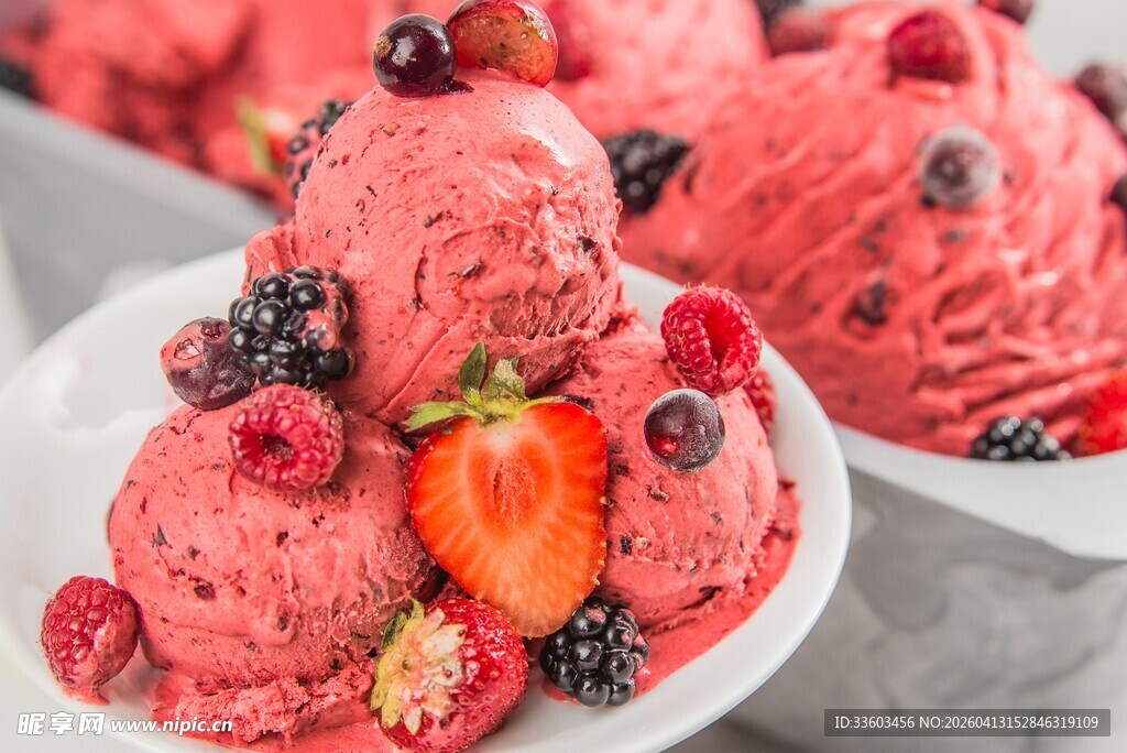 莓果缤纷冰淇淋