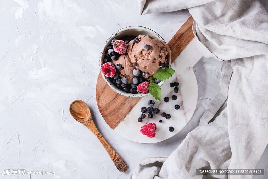 美味水果坚果碗