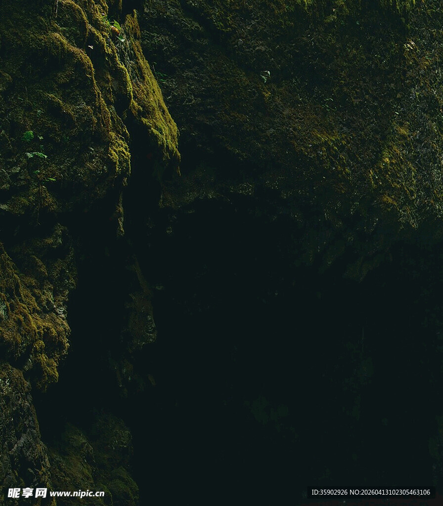 神秘洞穴内部景象