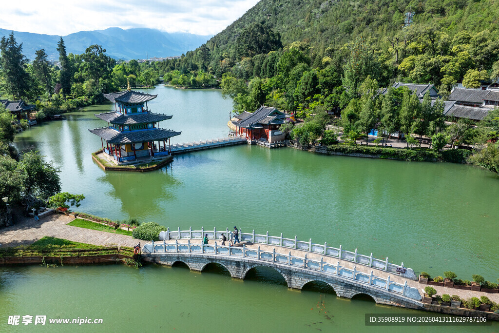  亚洲中国云南丽江黑龙潭风光