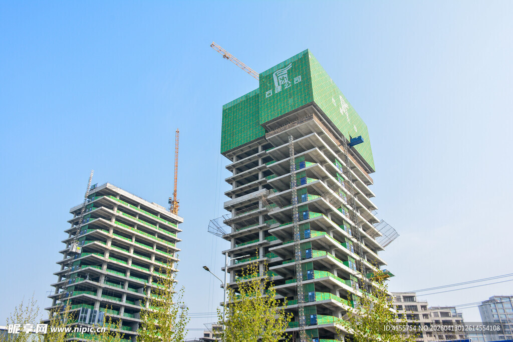 高楼建设中