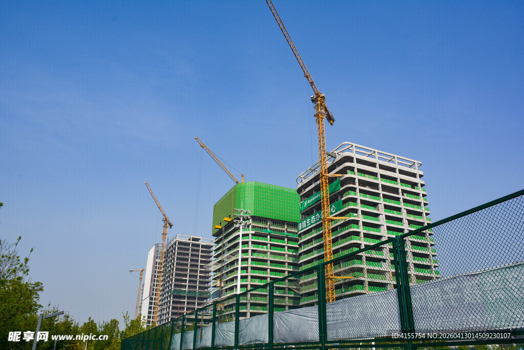 城市在建高楼施工现场